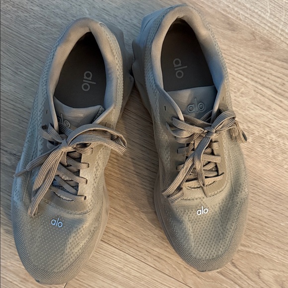 ALO Yoga Tan Athletic Shoes - Picture 2 of 7